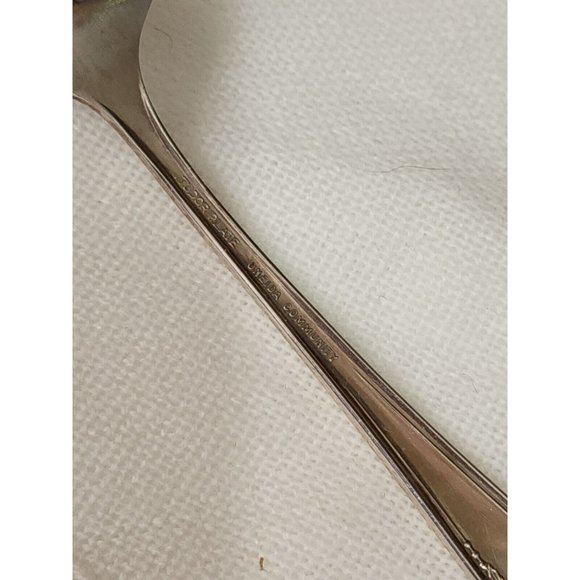 Oneida Queen Bess II Salad Fork 6.5" silverplate clover pierced - Picture 9 of 11